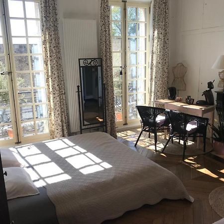 Chambre D'Hote Du Chateau Dourdan Luaran gambar